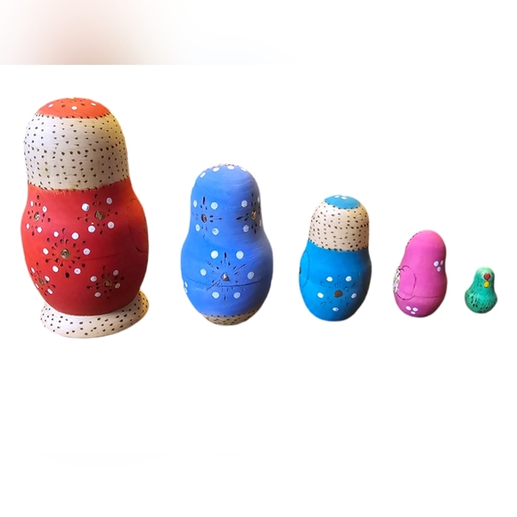 Vintage Christmas Nesting Set - Picture 2 of 8